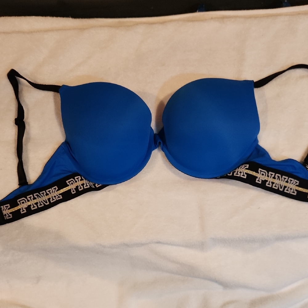 PINK Victoria's Secret Blue Bra 32DD
